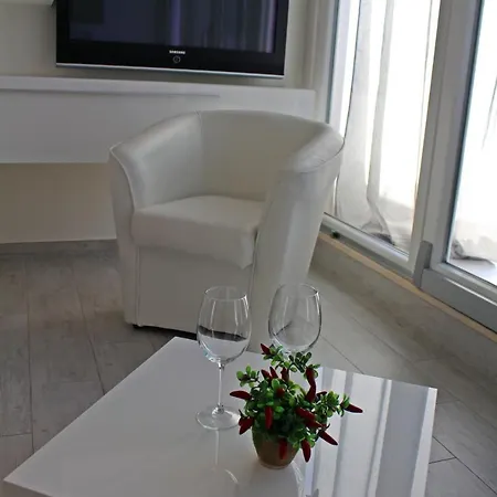 Apartament Amica Chic Tarent